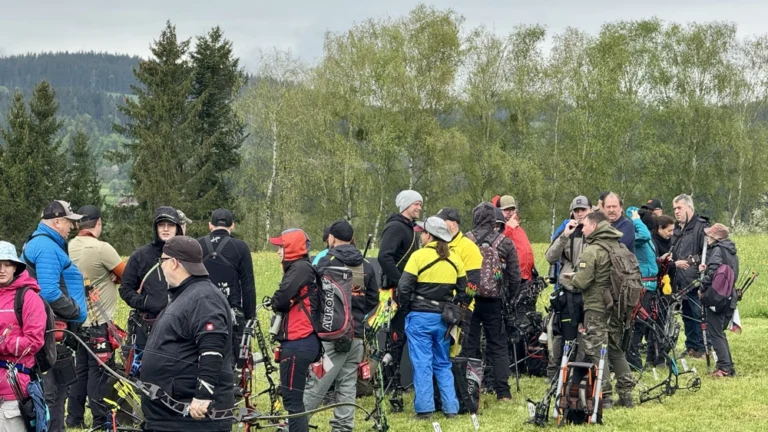 Lizenz und Turniere 2026